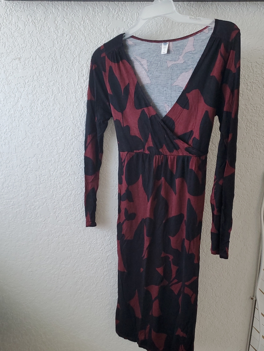 Old Navy Maternity Burgundy& Black Long Sleeve Wrap Dress, Size S